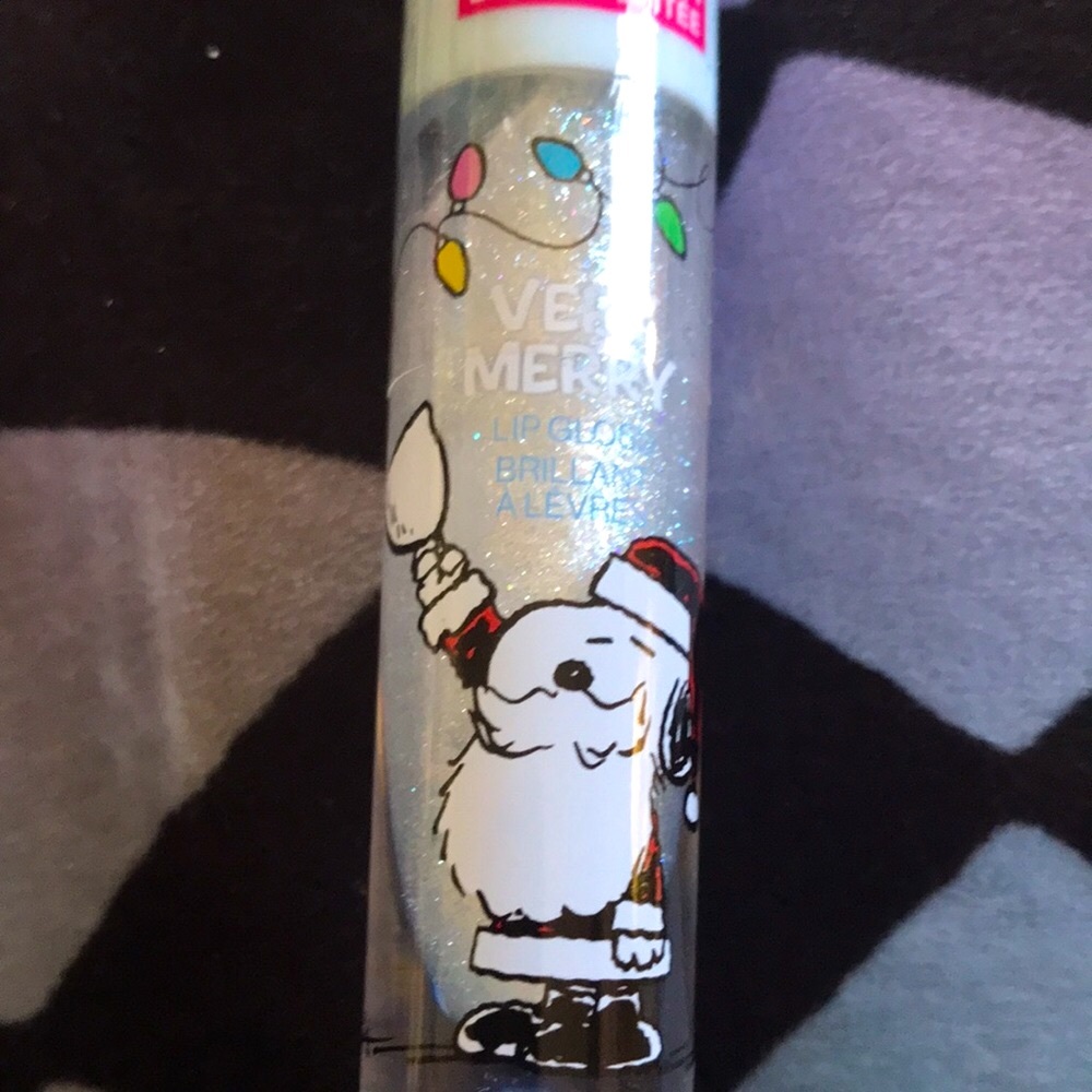 🆕Wet N Wild x Peanuts!Christmas Collection!2022!!NOT ONLINE YET!SOLD OUT!💄🎄❄️